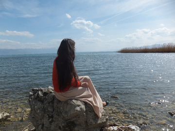 Wspomniana przeze mnie Struga jest kolejną miejscowością położoną nad jeziorem Ochrydzkim, które, muszę przyznać niezależnie od pogody jest równie interesujące i piękne.