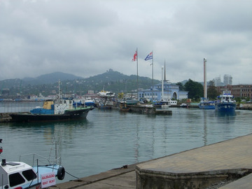 Batumi posiada największy port na czarnomorskim wybrzeżu Kaukazu.
