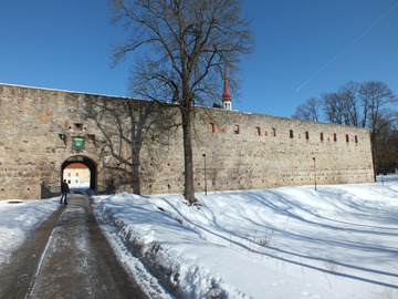 Zamek w Põltsamaa. Kolejnym zabytkiem okazały się średniowieczne ruiny zamku